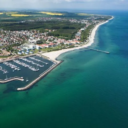 شقة Haus Ostseesprung - Victoria Im Souterrain Mit Terrasse Und Gem Garten باد دوبيران