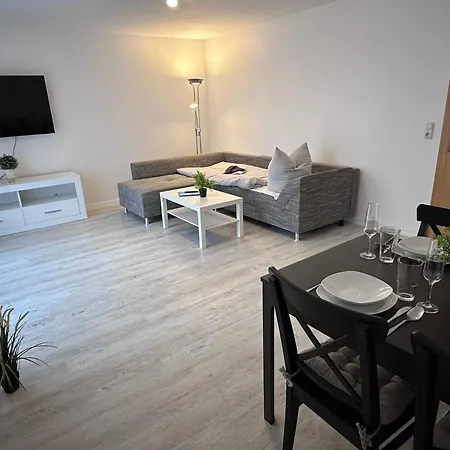 Haus Ostseesprung - Victoria Im Souterrain Mit Terrasse Und Gem Garten Apartment *